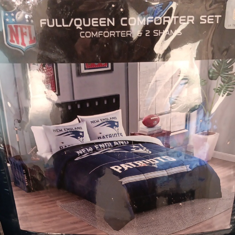 NFL New England Patriots Navy Blue Comforter Set